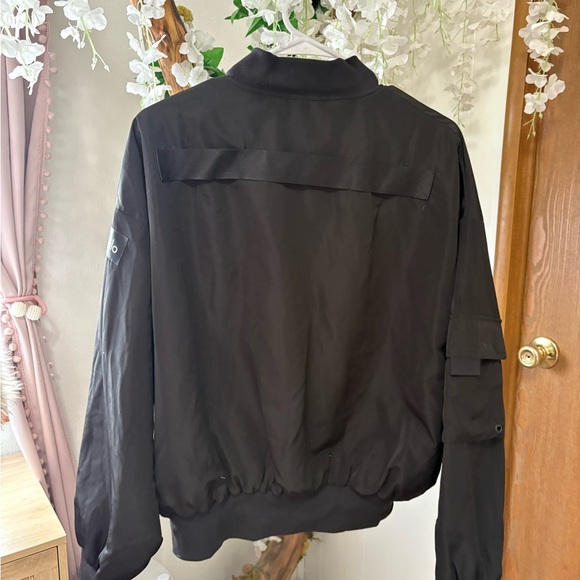 ALO Yoga It Girl Black Bomber Jacket - Picture 7 of 9